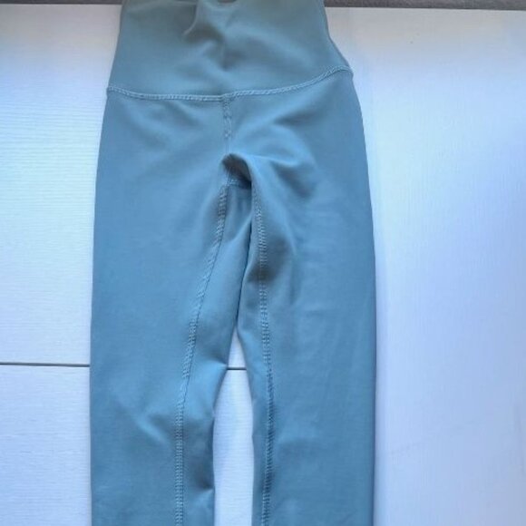 Lululemon Soft Green Align Pants (Size 0) High-Rise - Picture 1 of 7